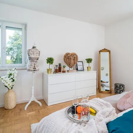 شقة Luxus Neubau 65m² Wohnung: R *